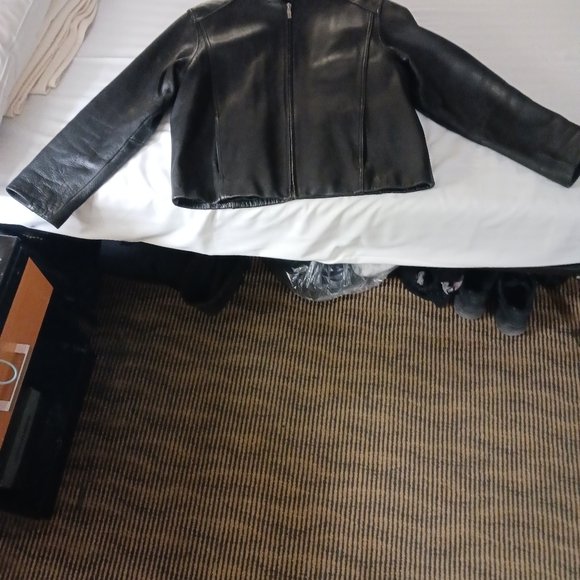 Winter jacket - Picture 2 of 4